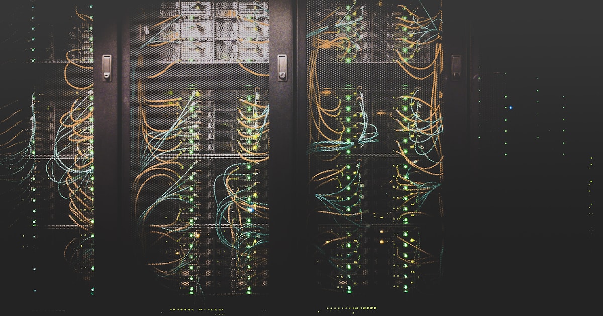 AWS EC2 代理充值指南 — 官方直购 vs 代理商充值采购成本对比流程图